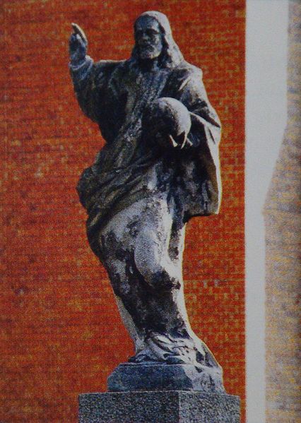 Plik:Statua chrystusa olsztyn.jpg