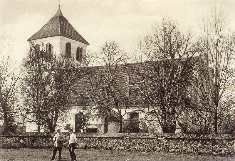 Plik:Kosciol rydzewo 2.jpg