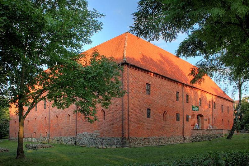 Plik:Zamek ostroda.jpg
