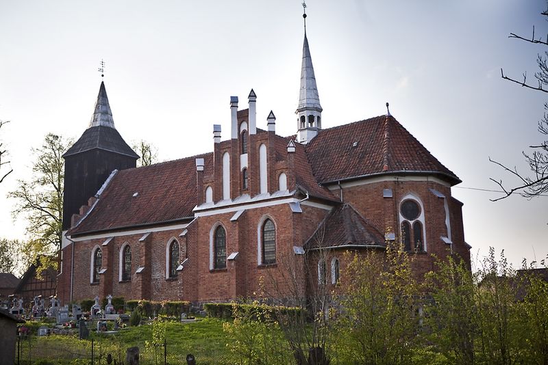 Plik:Kosc skolity.jpg
