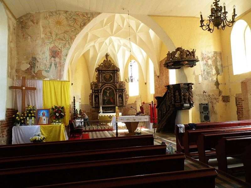 Plik:Kosciol piotr marianka 2.jpg