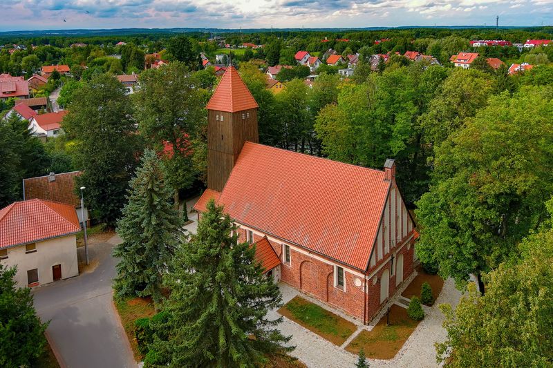 Plik:Gutkowo Kosciol Wawrzynca2023.jpg