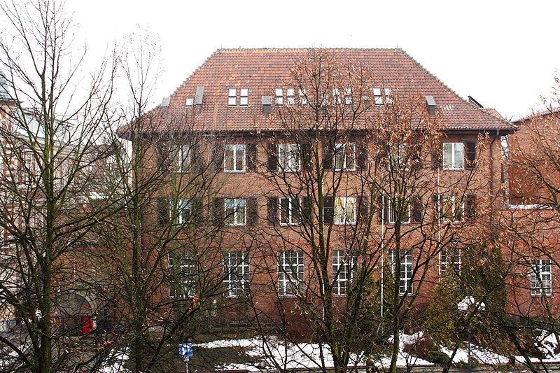 Plik:Gmach bank olsztyn 2.jpg