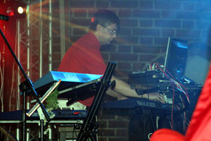 Plik:Jarek2007.jpg