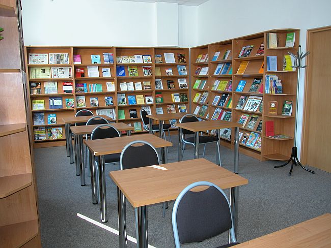 Plik:Wmbpczytelnia2.jpg