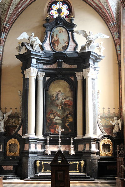 Plik:Frombork oltarz.jpg