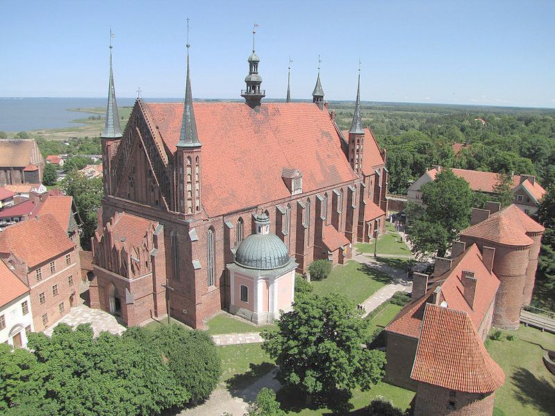 Plik:Frombork katedra2.jpg