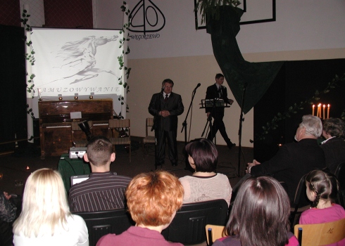 Plik:Namuzo.2011.0.jpg