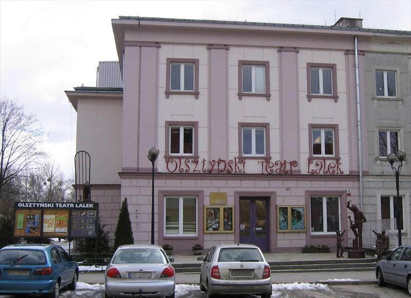 Plik:Otl siedzi.jpg
