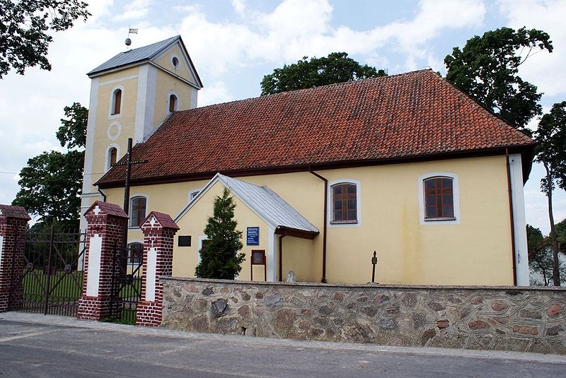 Plik:Kosciol kolbe trelkowo 1.jpg